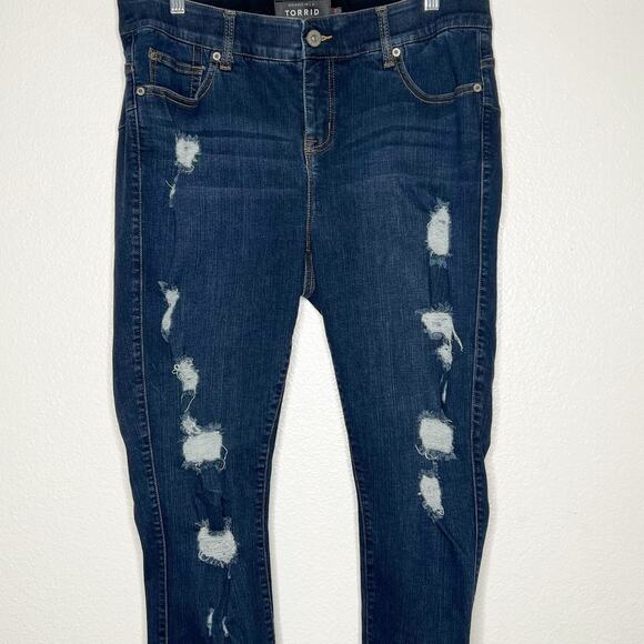 TORRID Bombshell Skinny Jeans Premium Stretch Distressed Dark Wash Womens Sz 14R - Picture 5 of 10